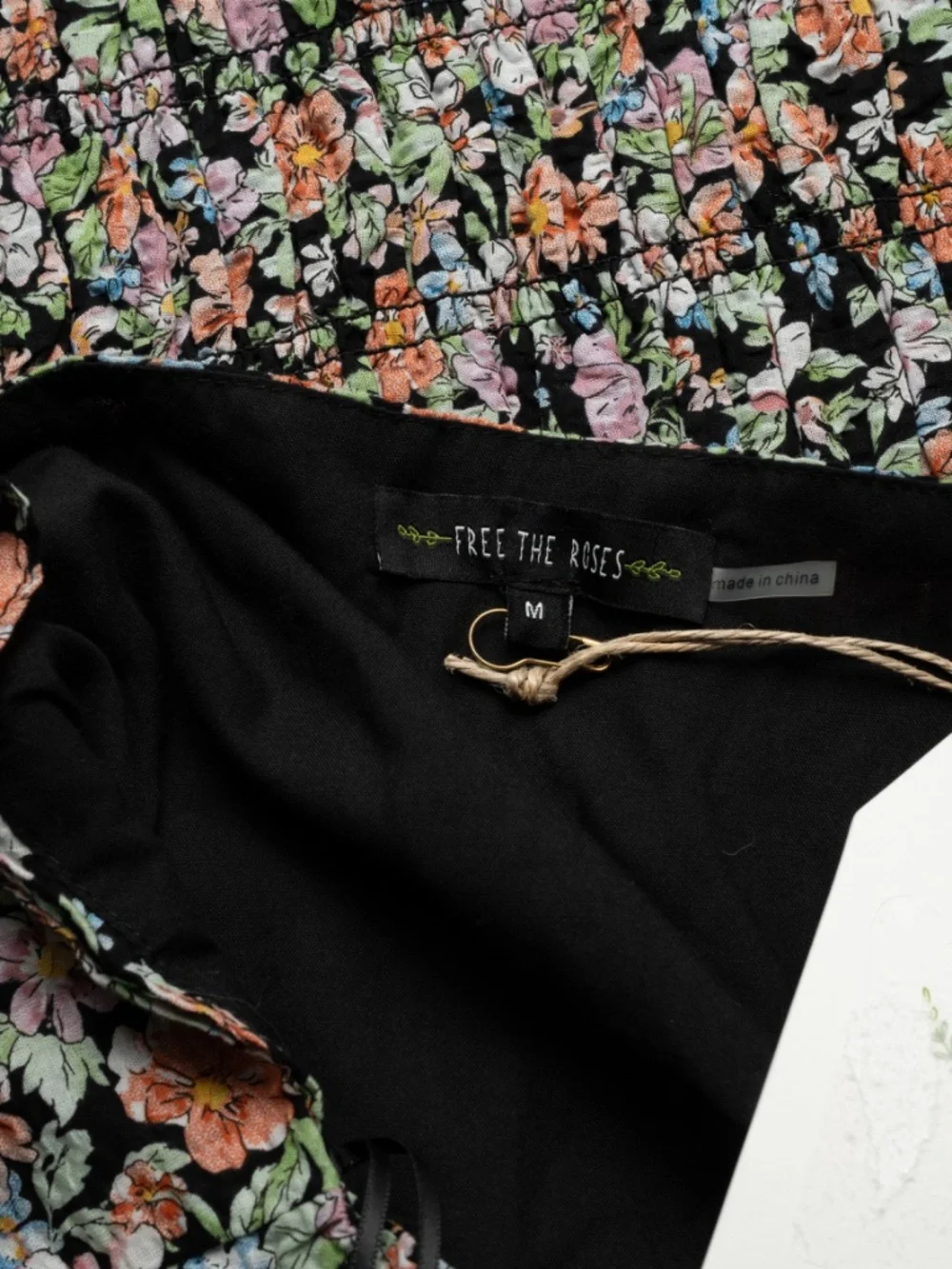 Free the Roses - Floral Smocked Mini Dress‎